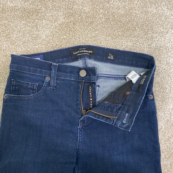 Lucky Brand Jeans - Picture 2 of 4